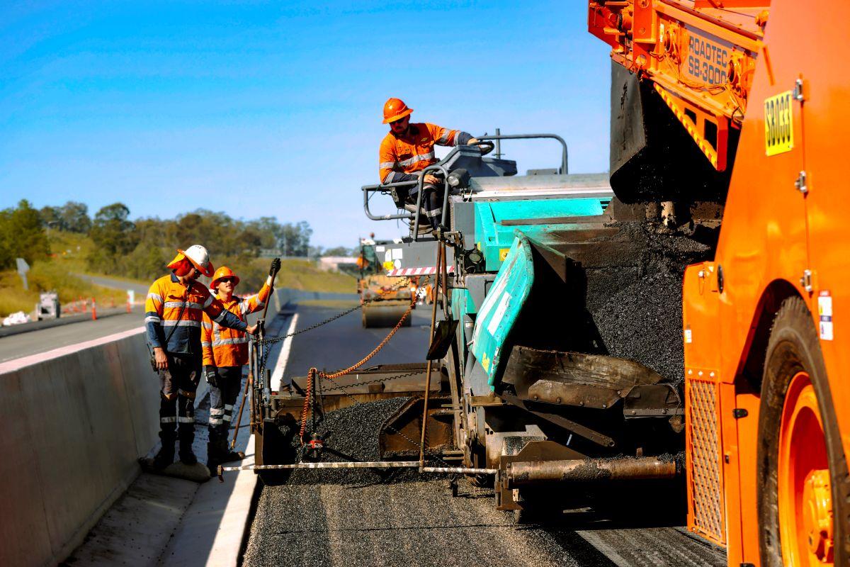 Travaux de construction de l'autoroute Bruce Highway du Queensland