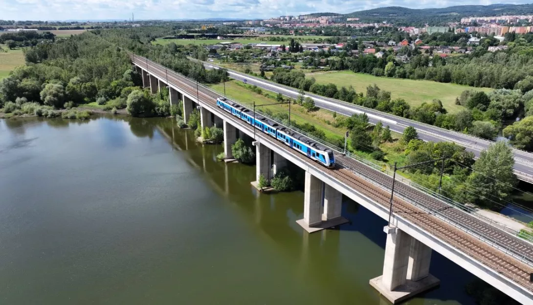 Illustration of Colas has secured a contract to modernize an important railway line in the Czech Republic